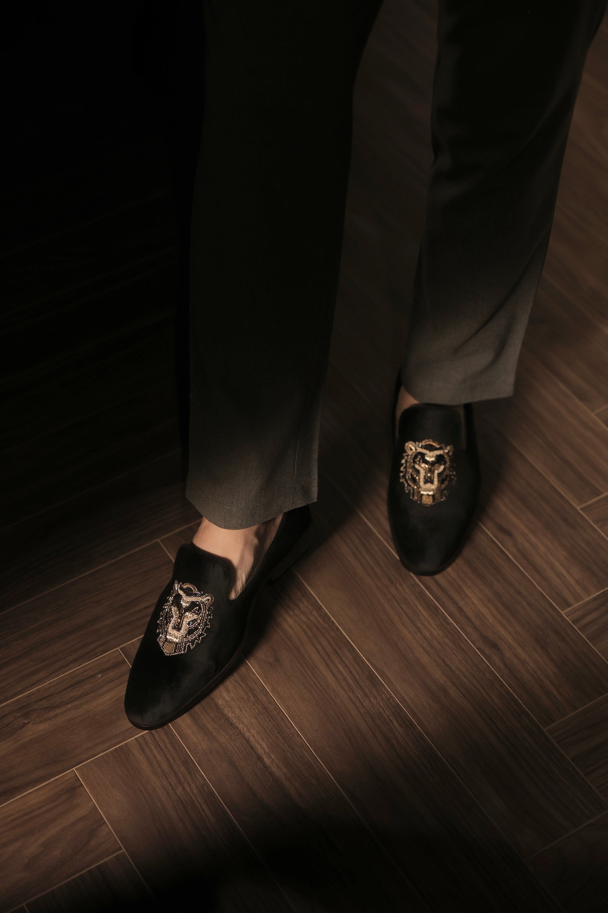 Scar loafer
