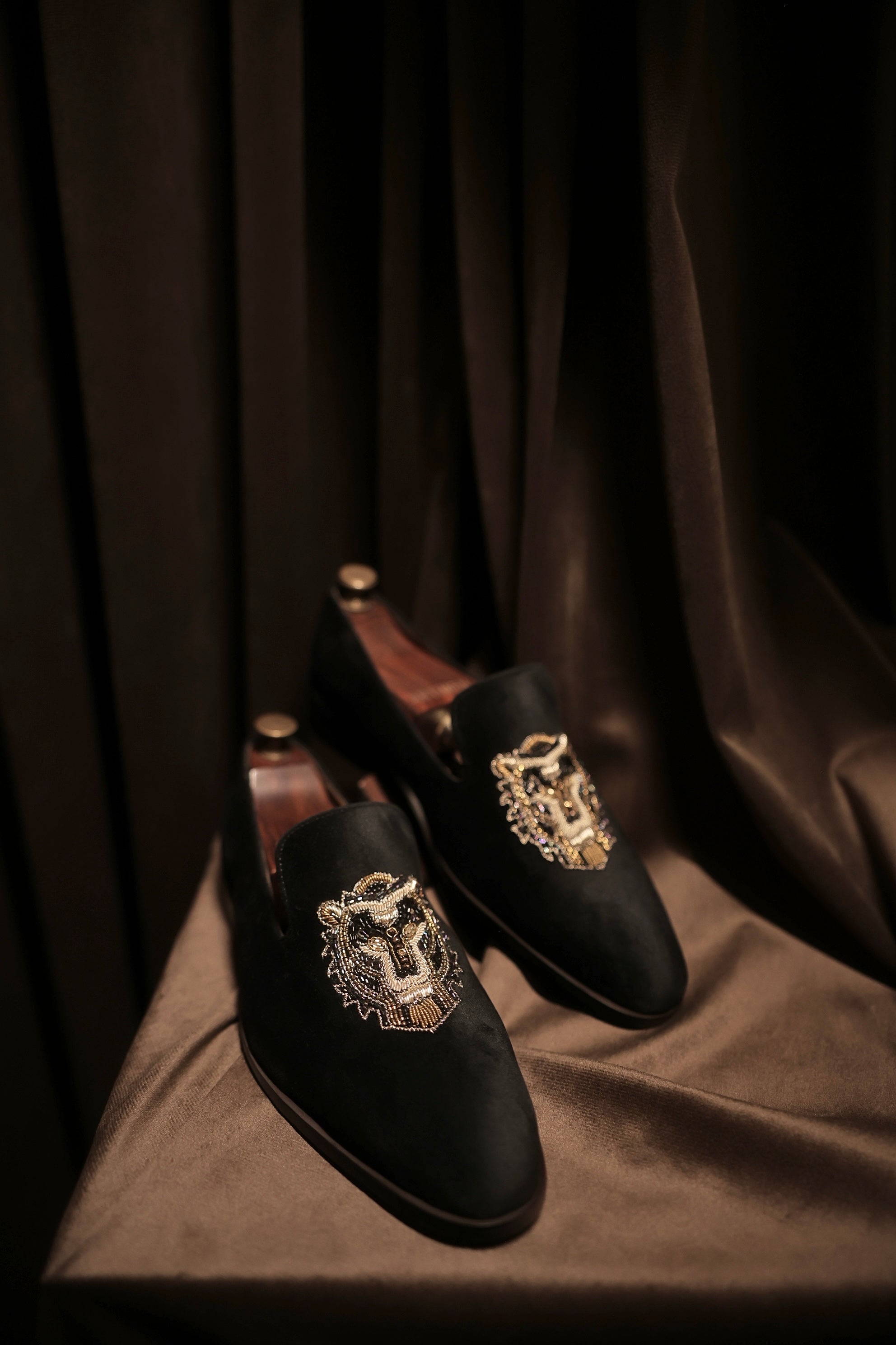 Scar loafer
