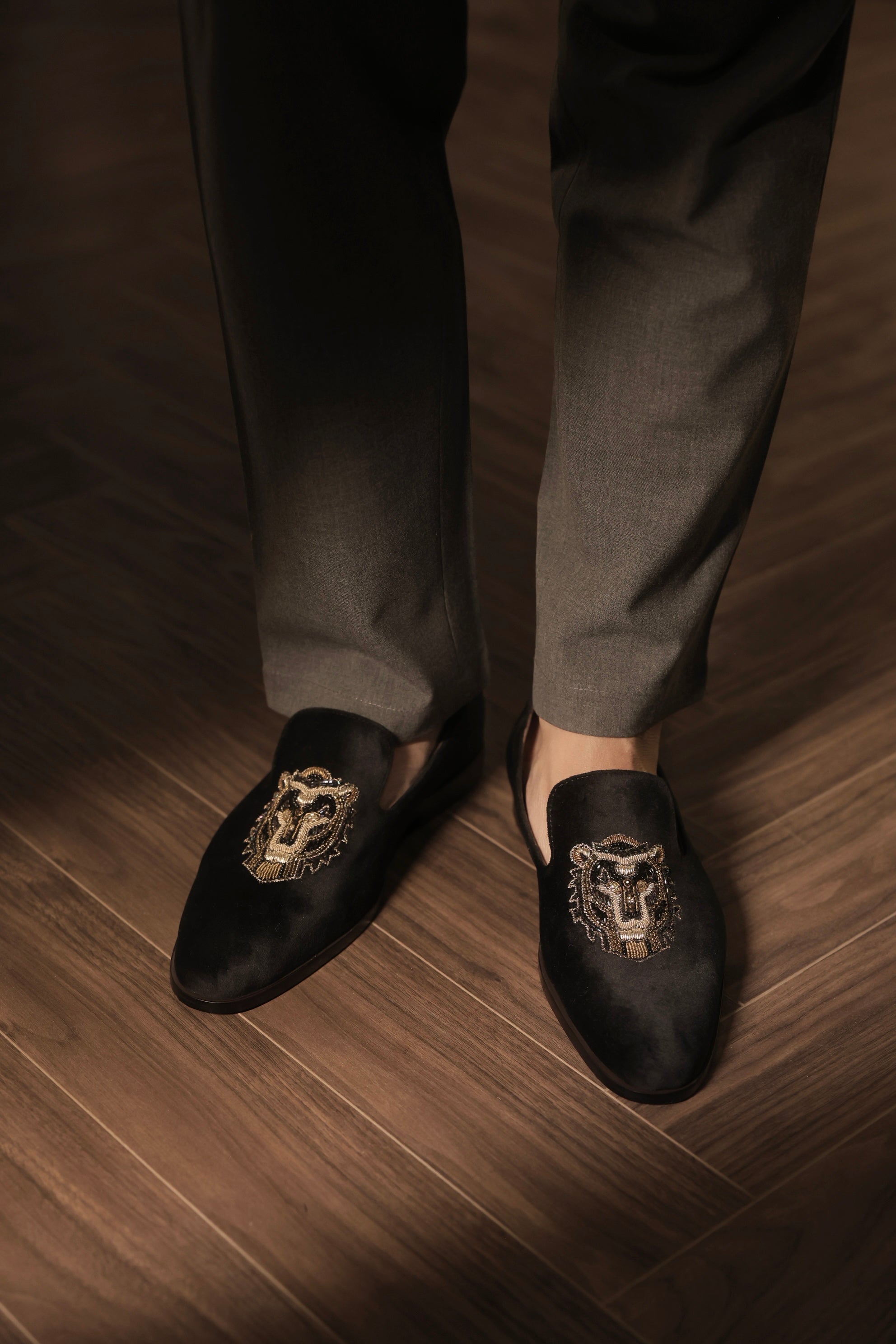 Scar loafer