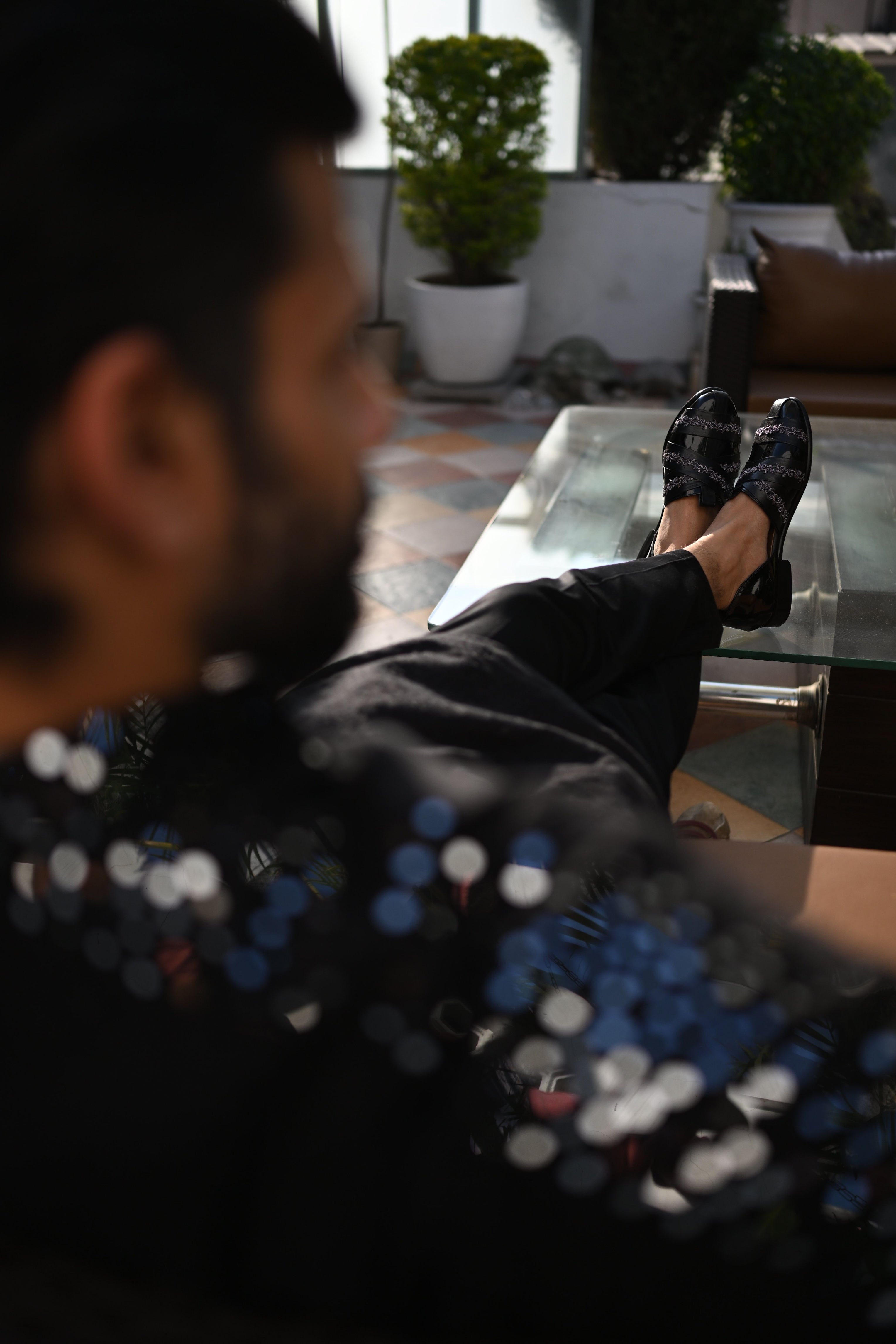 Gun-Bail Cross Sandal
