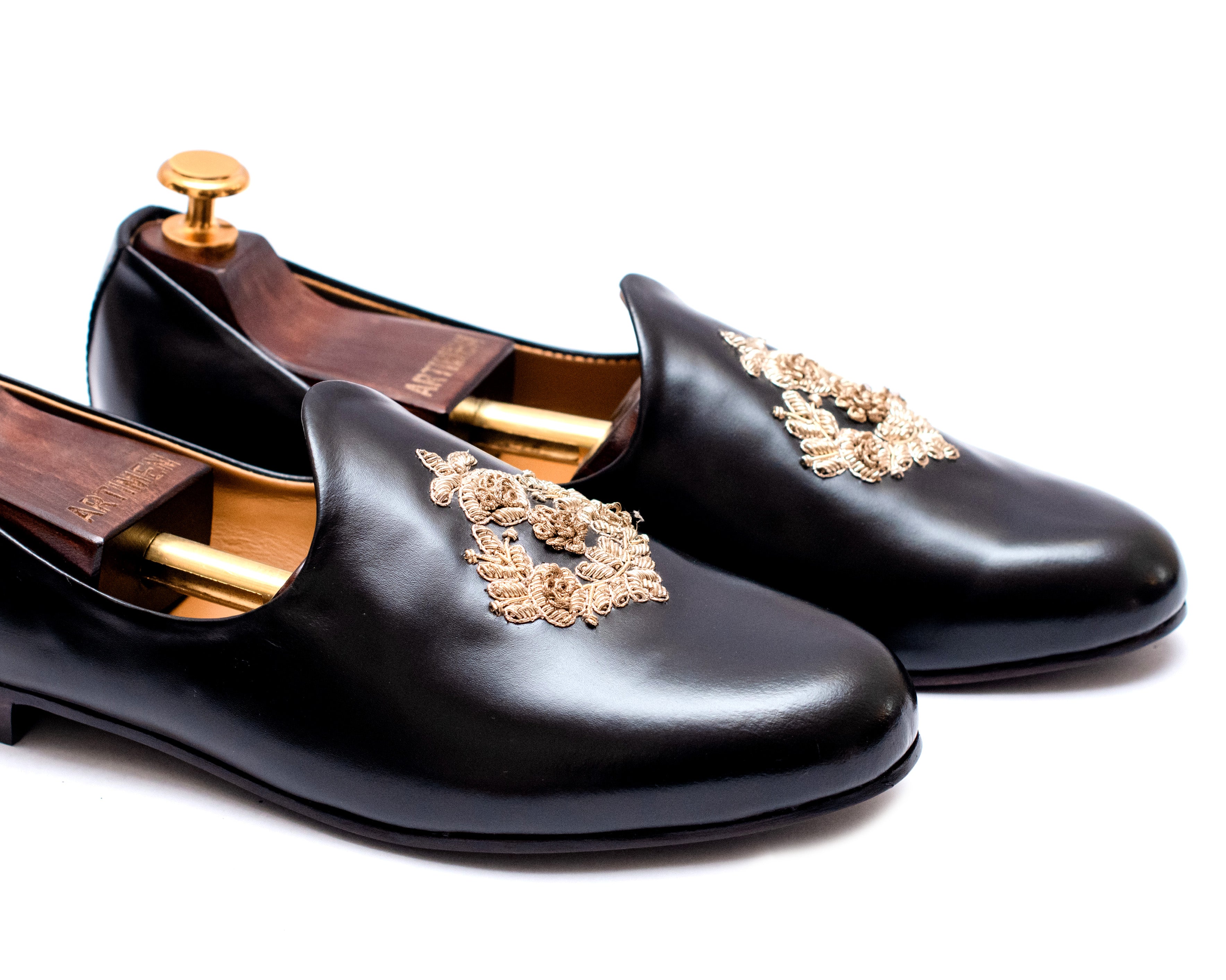 Balta Jutti Hand Embroidered