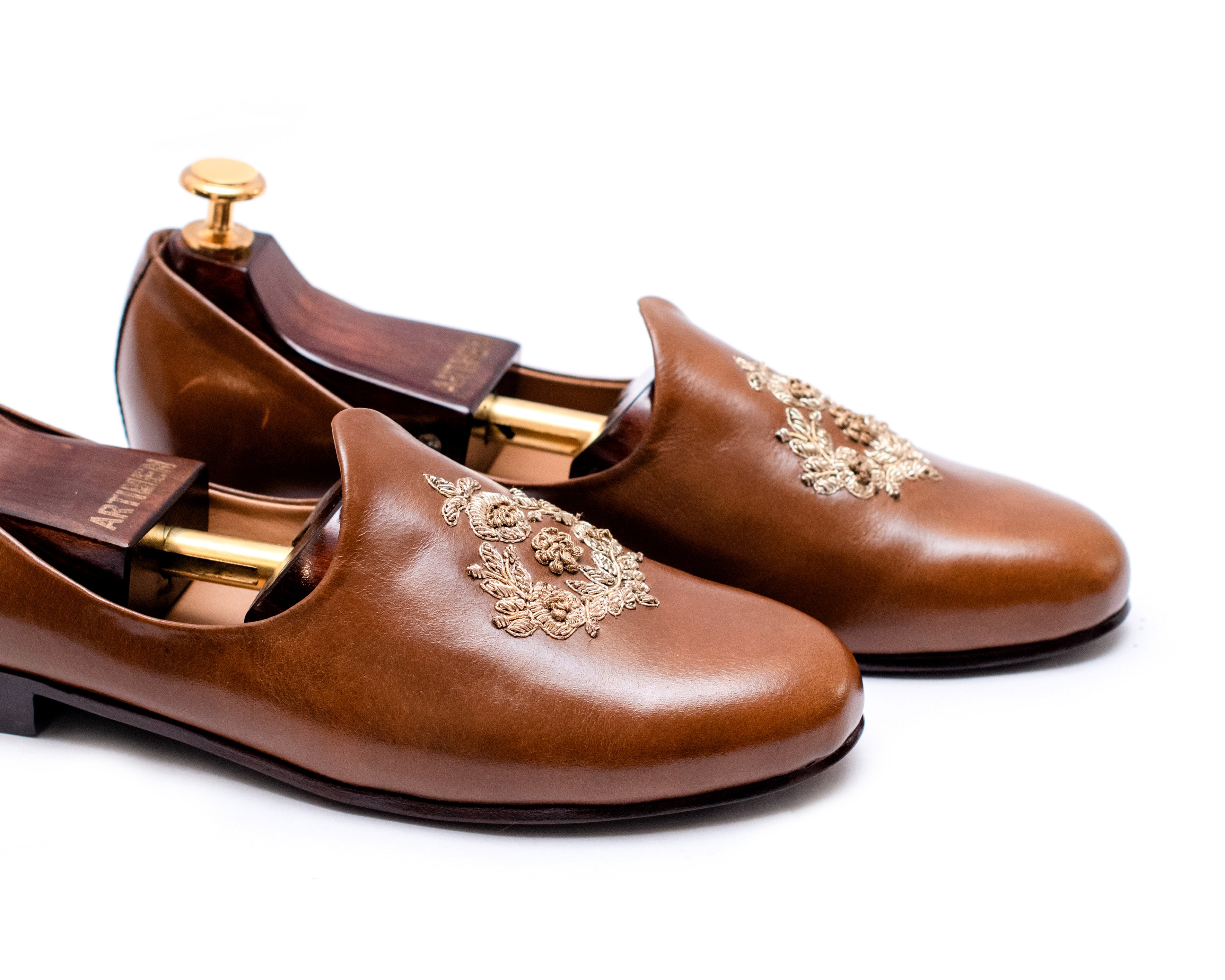 Tanta Jutti Hand Embroidered