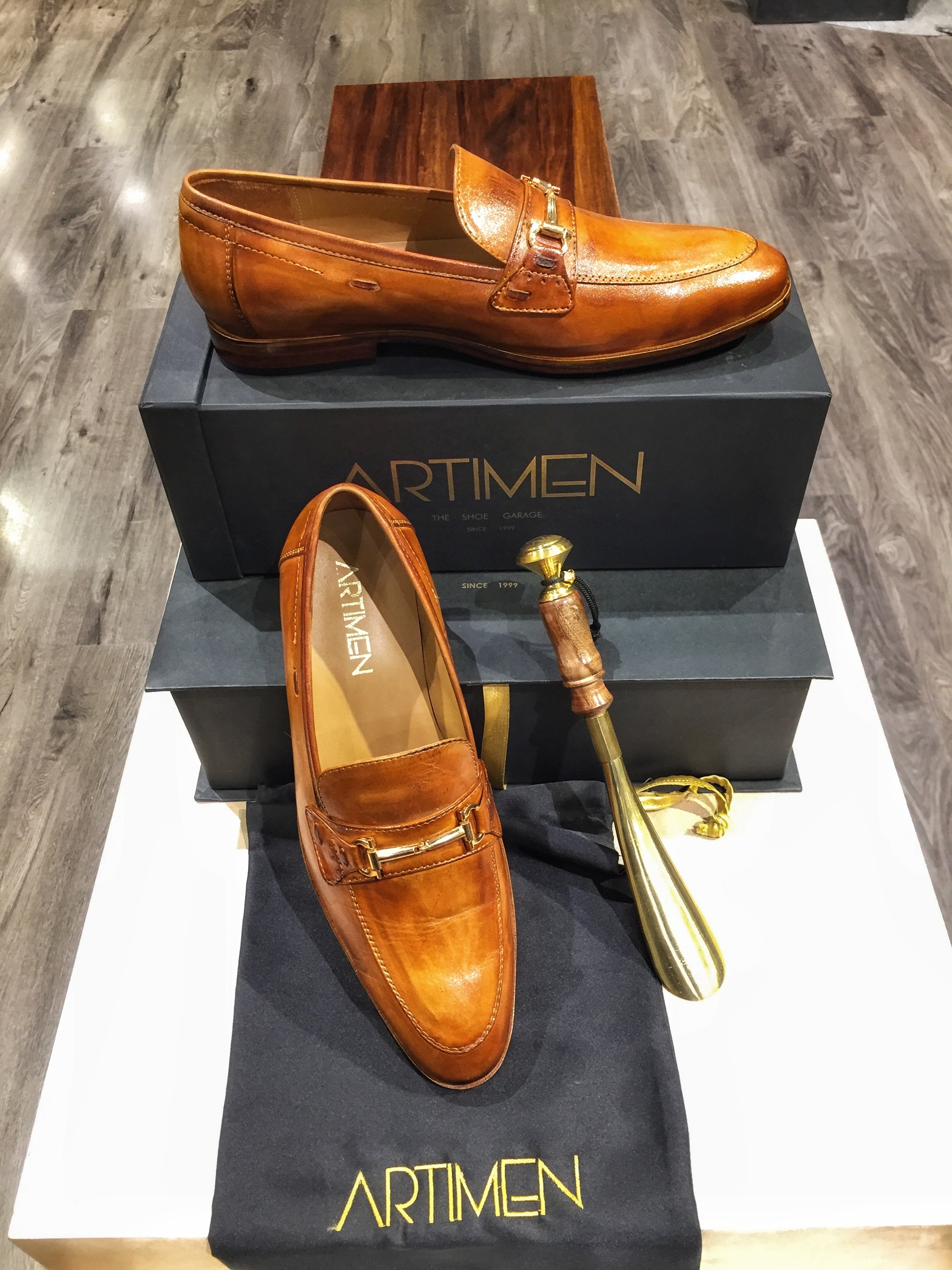 Horsebit Hand Loafers