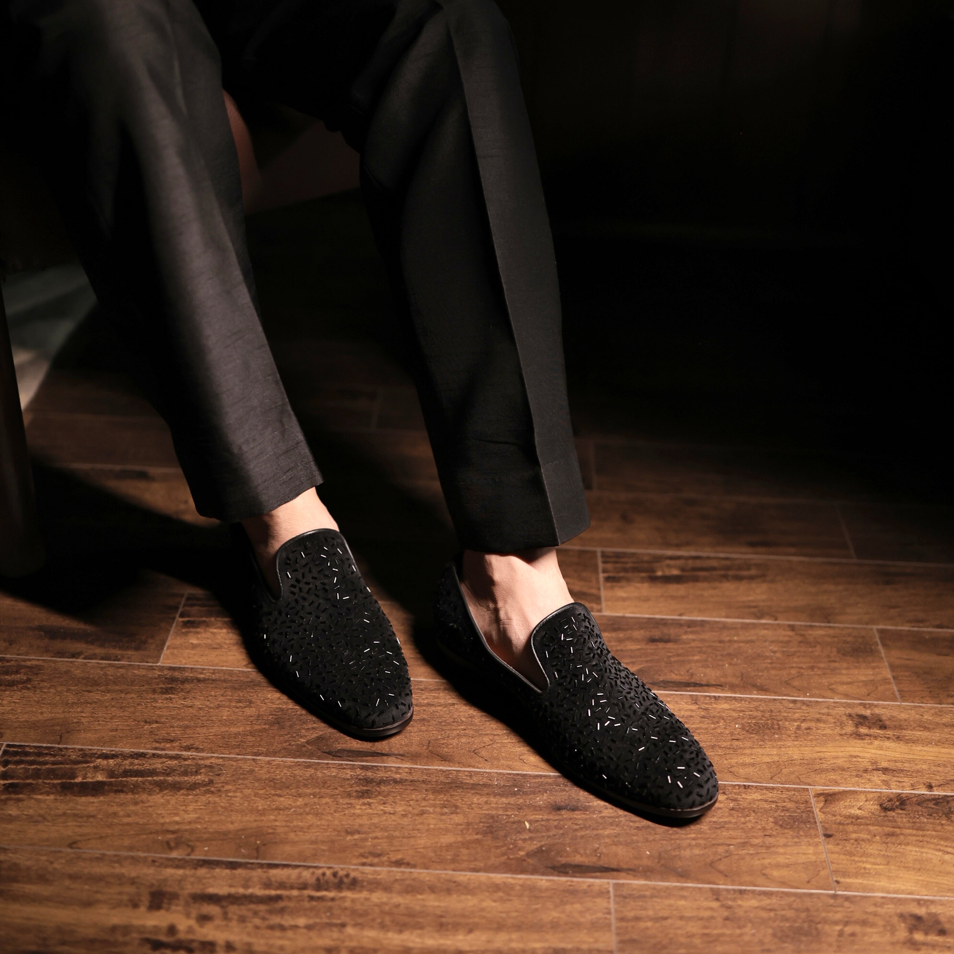 Black-cut loafer