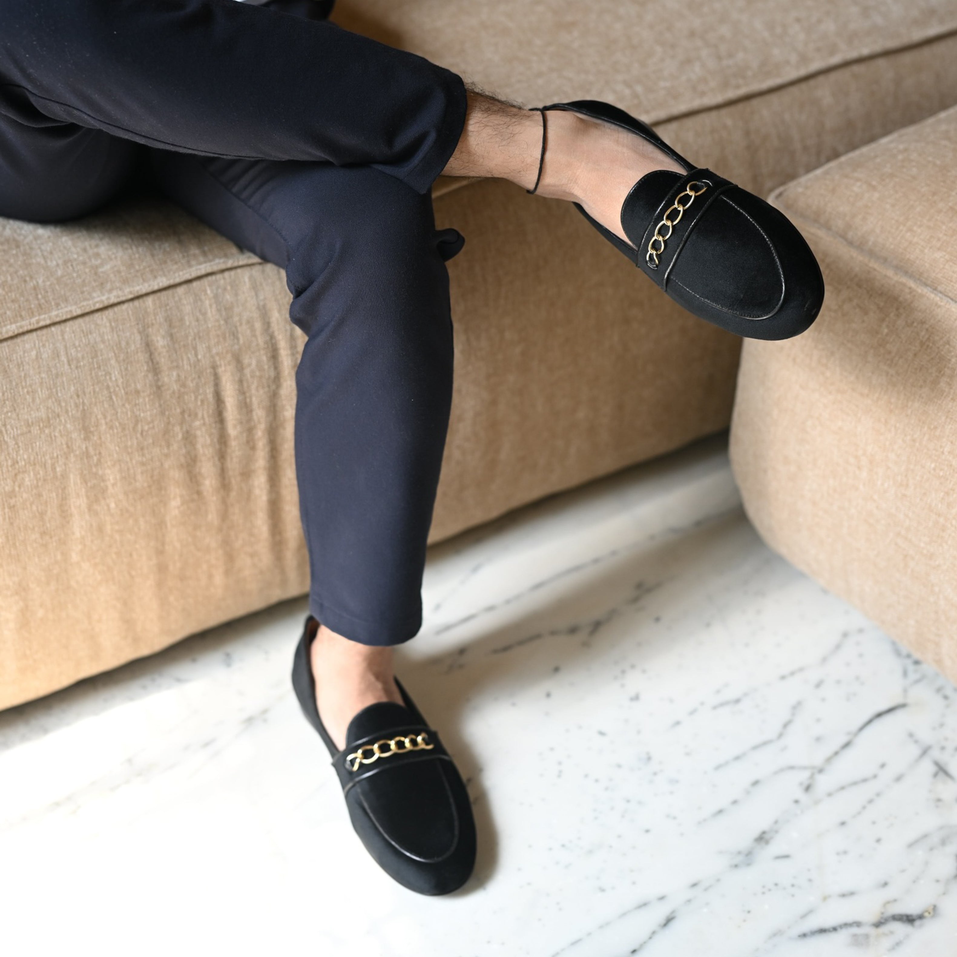 Chained Velve Loafers