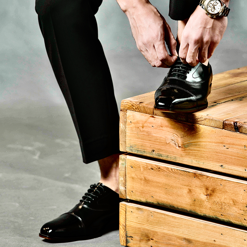 Black-Toe Ox