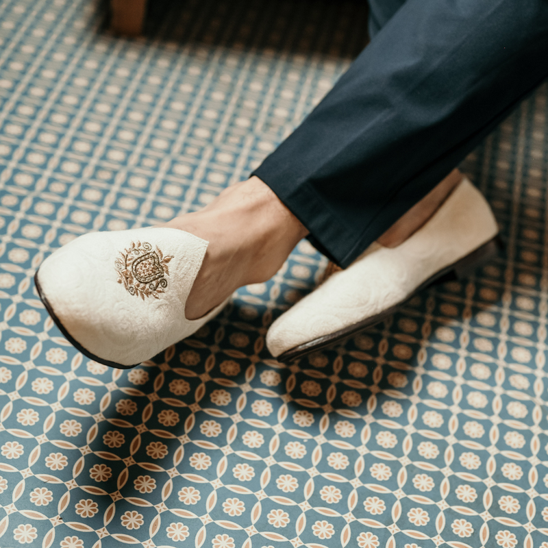 Groom jutti with deals heels