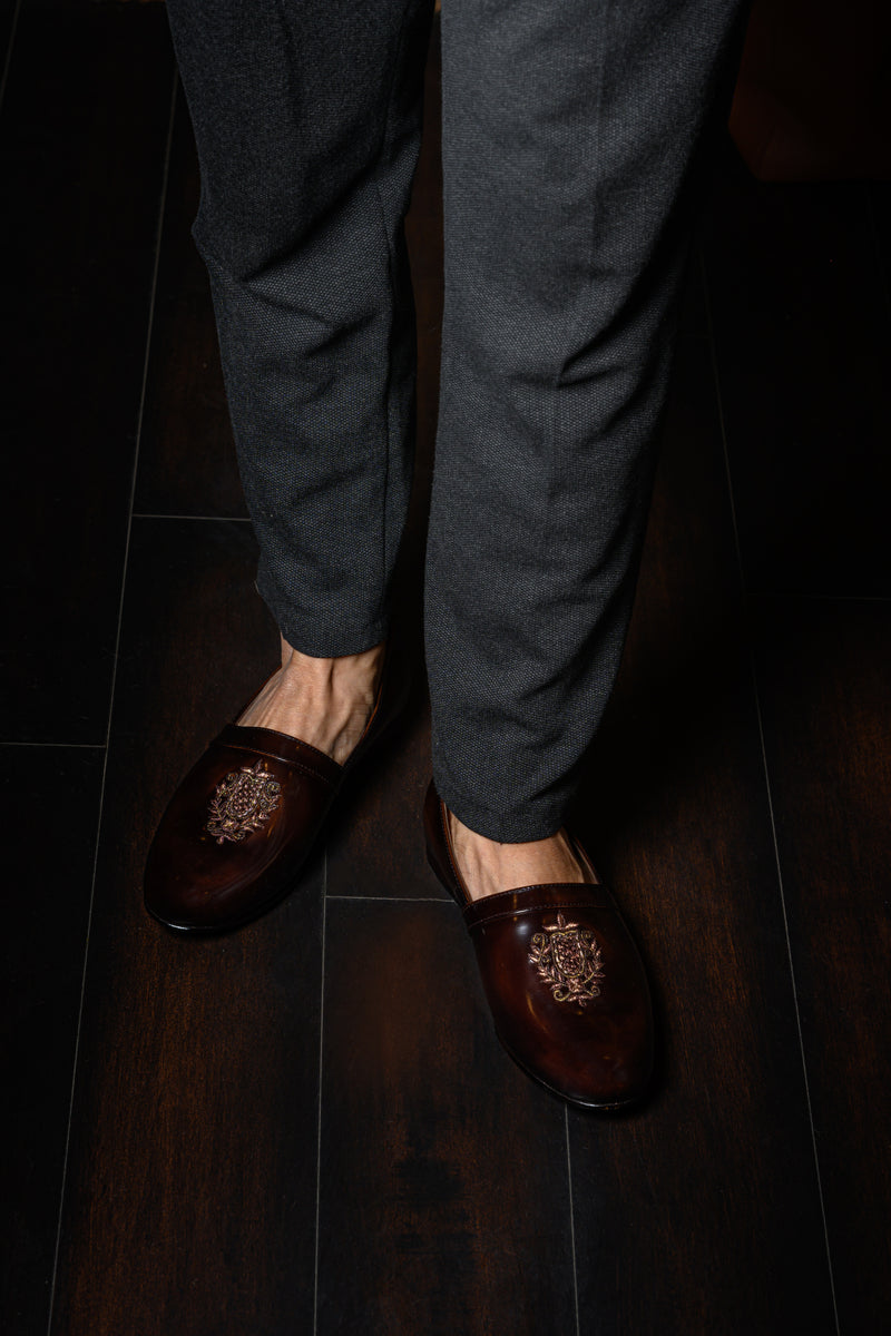 Mespad Embroidered