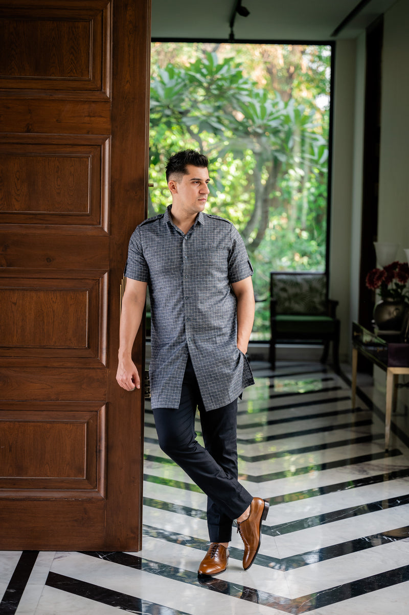 Grey Check Patterned Half Sleeves Kurta